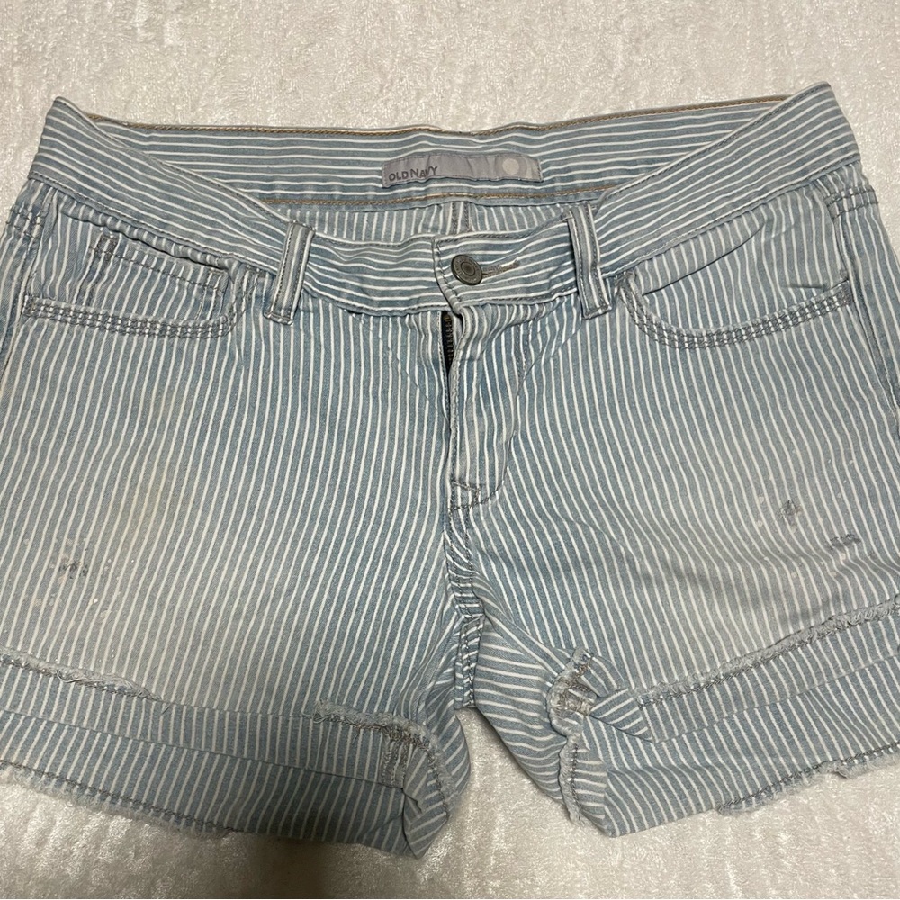 Old Navy Booty Shorts - size 6